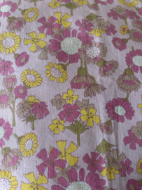 Twee slopen roze bloemetjes
