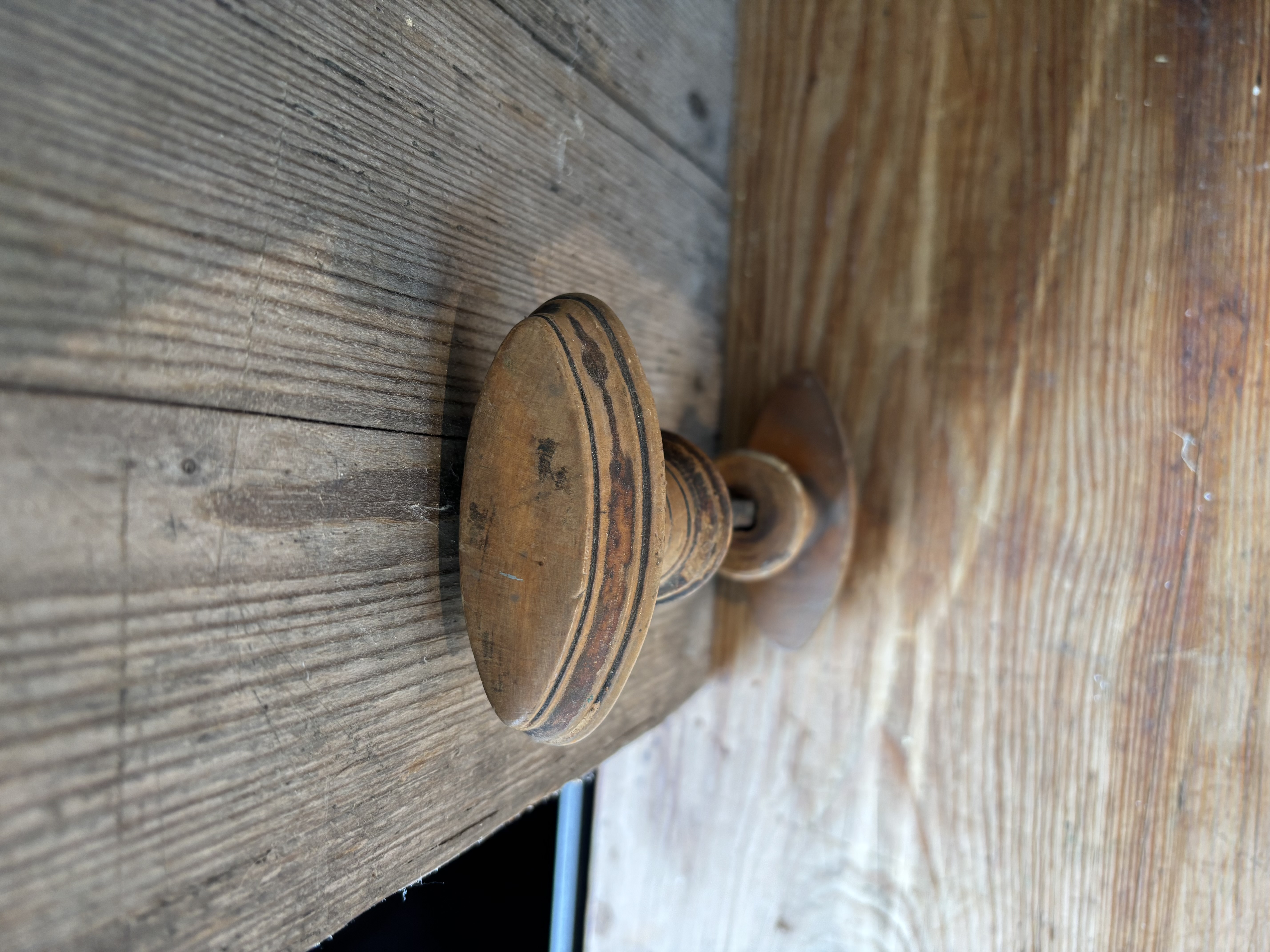 Houten deurknoppen nr 8