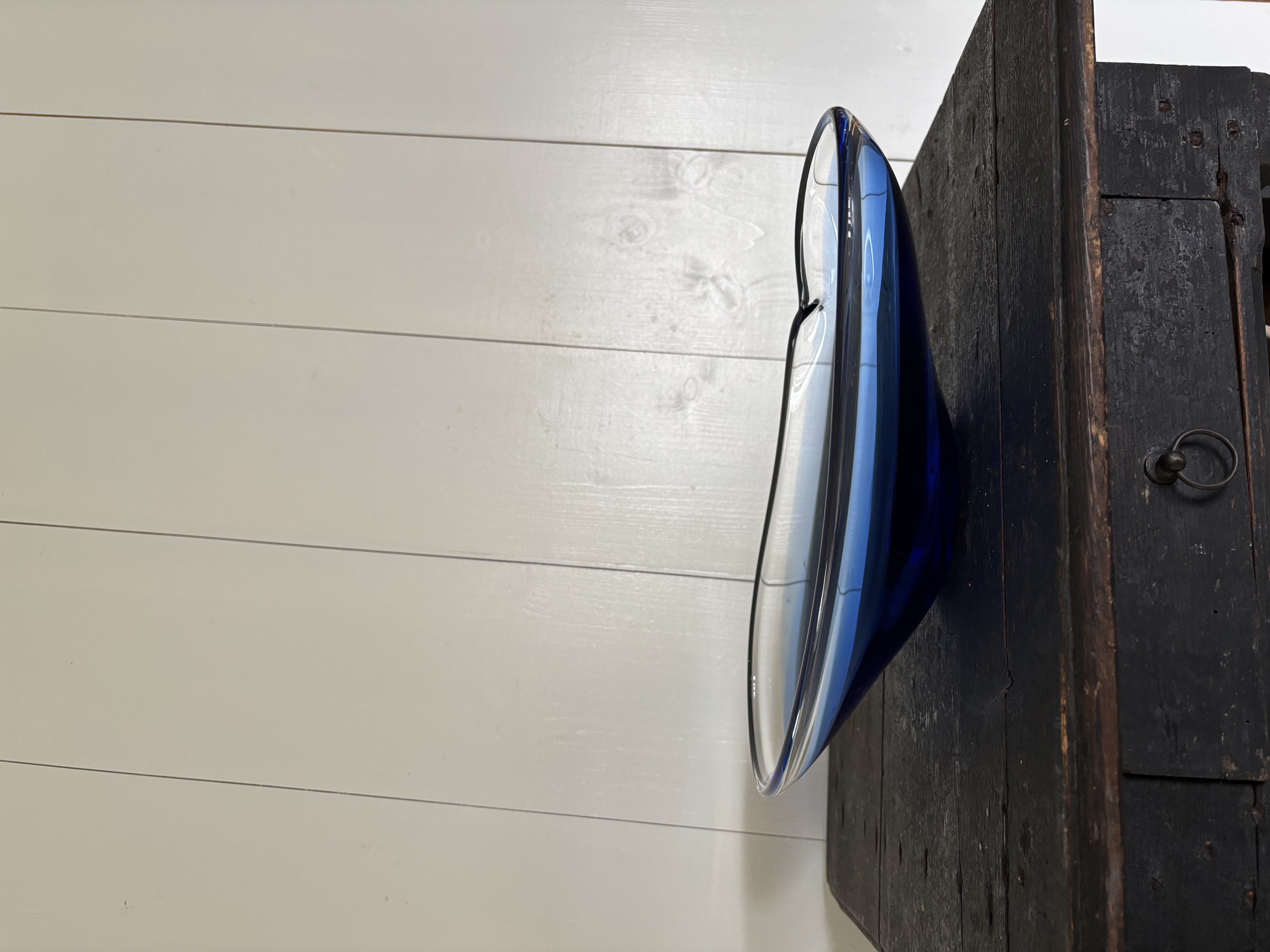 Blauwe glas schaal