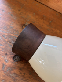 Crème plafondlamp met bakkelieten ring