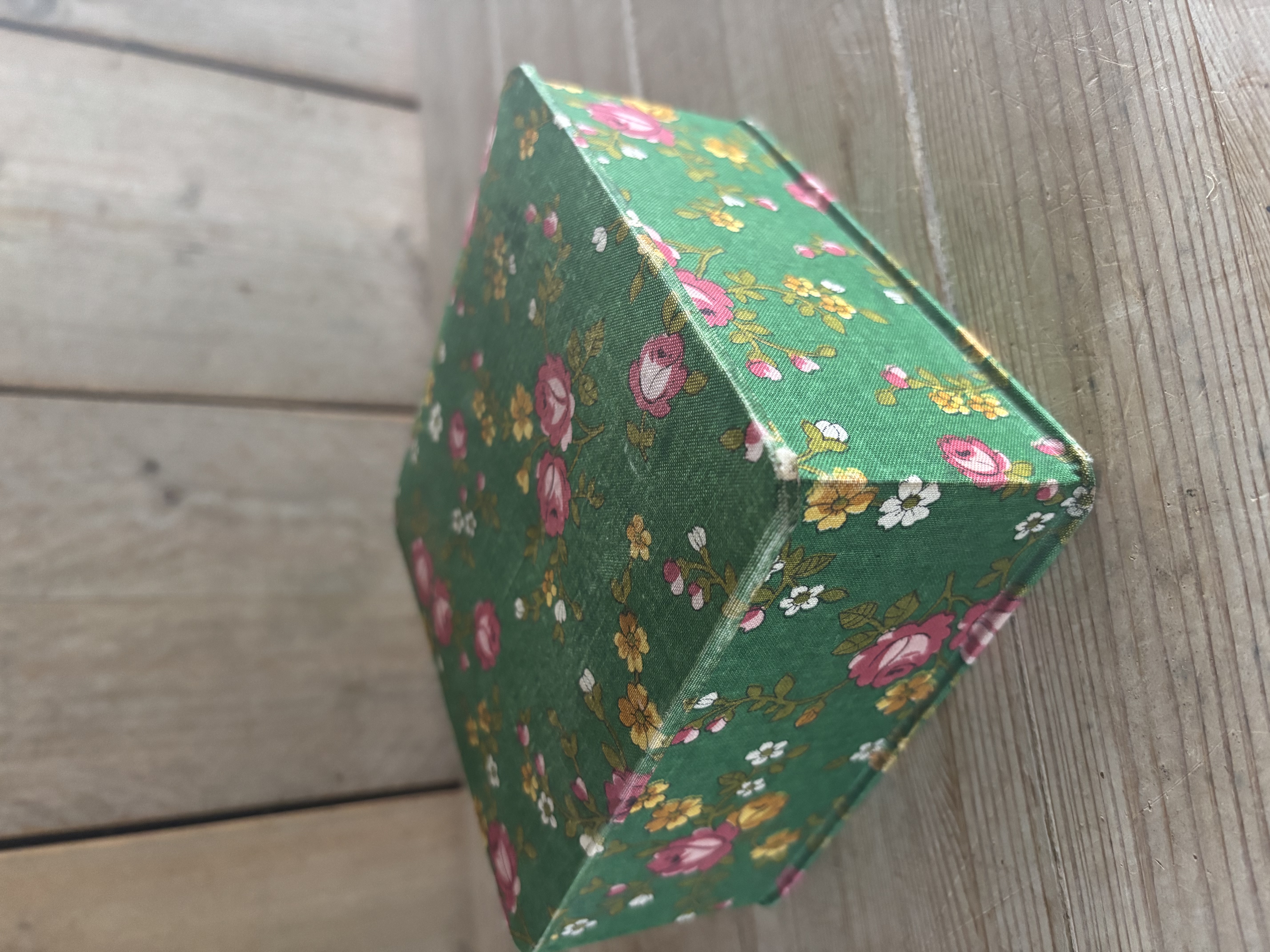 Groen bloemen doosje