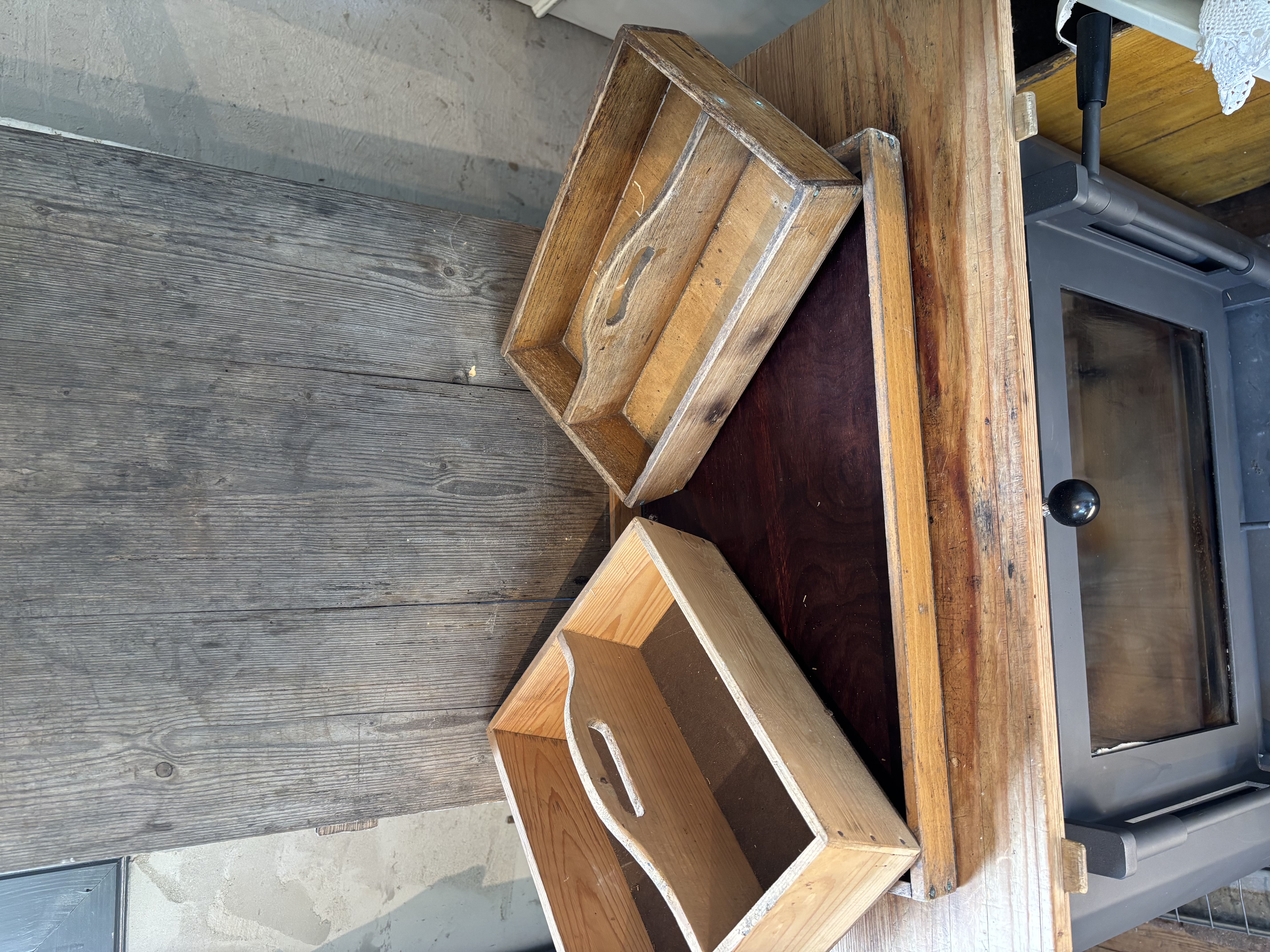 Set van drie houten bakjes