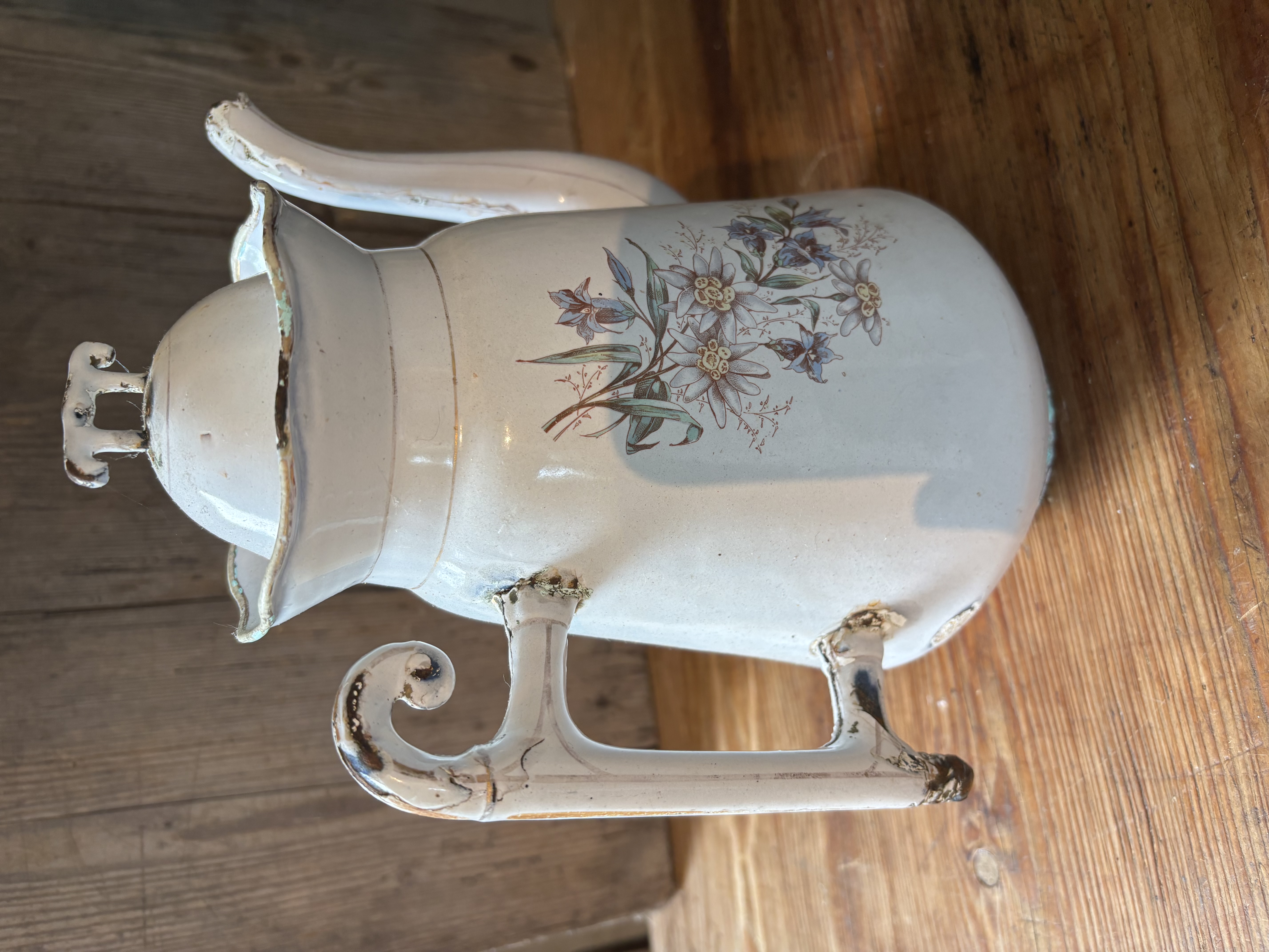 Schaatsenrijder kan met bloemen