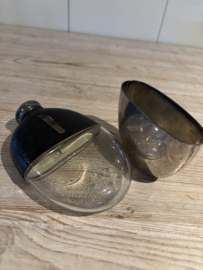 Heupfles leer glas en verzilverd