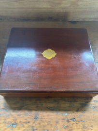 Cassette met 12 vorken en messen