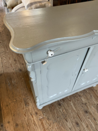 Meidenkastje met bovenla.