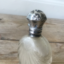 Parfumflesje zilveren dopje