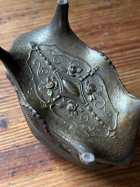 (Verkocht)Metalen verlovingsringen doosje