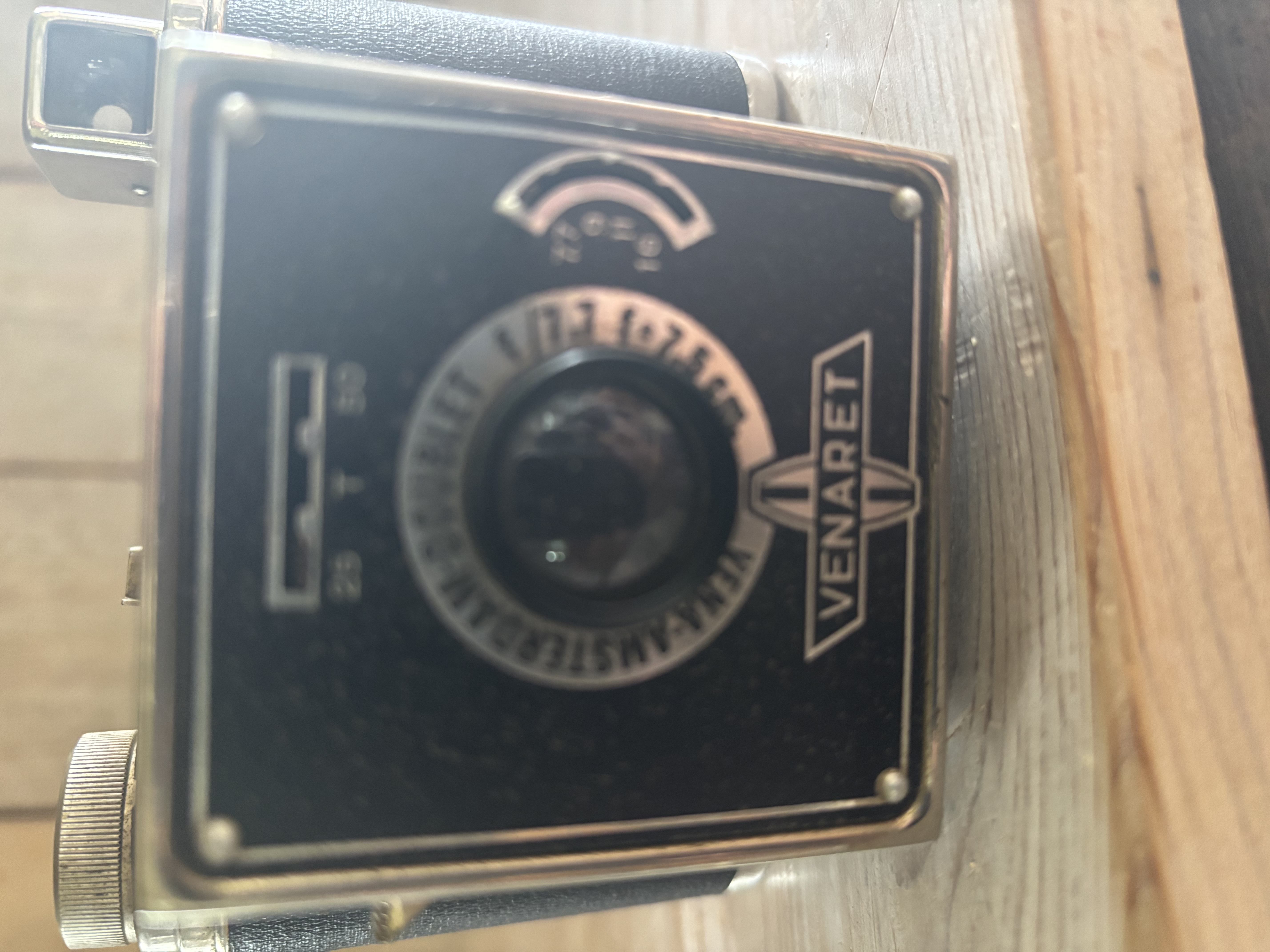 Venaret camera