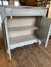 Biedemeier meidenkastje met bovenla.