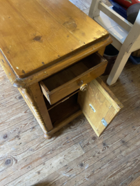 Orgineel vader en moeder kastje.