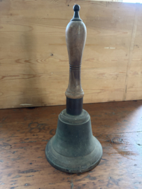 Grote school handbel