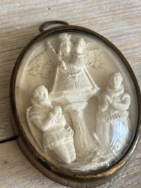 (Verkocht)Meerschuim medaillon maria