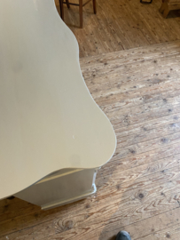 Biedemeier meidenkastje met bovenla.