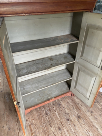Prachtige orginele oude boerderij kast met bovenla.