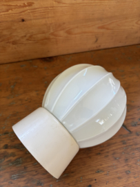 Witte plafondlamp jaren 50