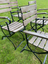Inklapbare bistrostoelen en tafeltjes