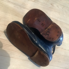 Kleine leren blauwe schoentjes