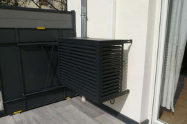 Zwarte beschermkooi voor airco buitenunit 1100x550 - 700x950 mm - Large