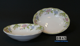 Royal Doulton, model The Majestic Collection, 2x platschaaltje + 1x diep, laatste!