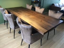 Eettafel notenhout