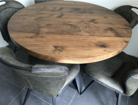 Ronde notenhouten tafel
