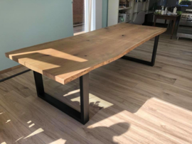 Eettafel 'eiken boomstam'