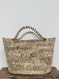 SHOPPER MADA BROWN