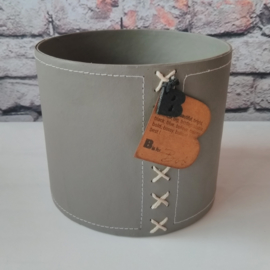 Bob paperpot crossed Grey 11 cm  (Leatherlook)