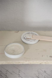 Vintage Paint Antique wax pearl