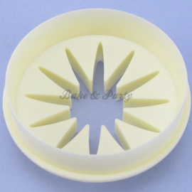 FMM  - Double Sided Cupcake Cutter Daisy/Circle