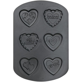 Wilton - 6 Cavity Heart Non-Stick Cookie Pan