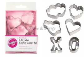 Wilton - Mini Cookie Cutter Set Valentine (6 stuks)