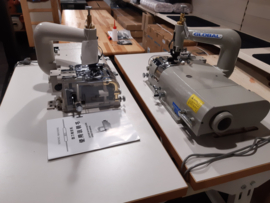 GLOBAL 1335 LH-DD Triple vrije arm en GLOBAL SK 111 Schalmmachine