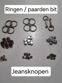 Set studs en sluitingen in box
