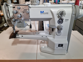 DÜRKOPP ADLER 669 ECO Triple vrije arm