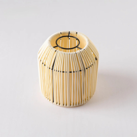 Prikkabel met beige lampenkapjes