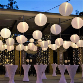 20 nylon lampionnen + prikkabel verlichting