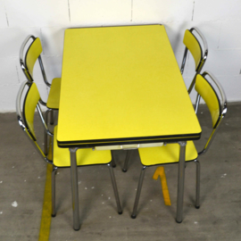citroengele formica tafel