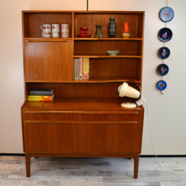 mcintosh highboard