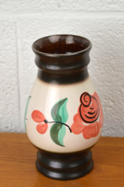 vaas met bloemmotief