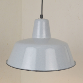 grijze emaille hanglamp