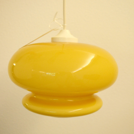 mostergele hanglamp