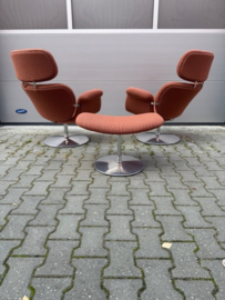 Artifort fauteuil Big Tulip F545 set van Pierre Paulin