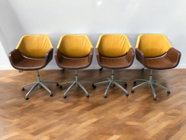 Artifort Gap stoelen