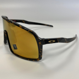 Oakley Sutro - Black / splash gold.