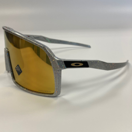 Oakley Sutro - Holographic Chrome