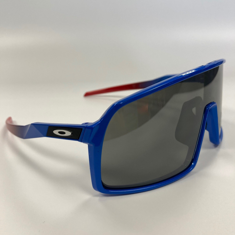 Oakley Sutro - Blue / Red | Eyewear | unlimited-colors