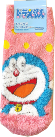 Fluffy Doraemon sokken roze