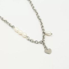 Ketting hartje met parels